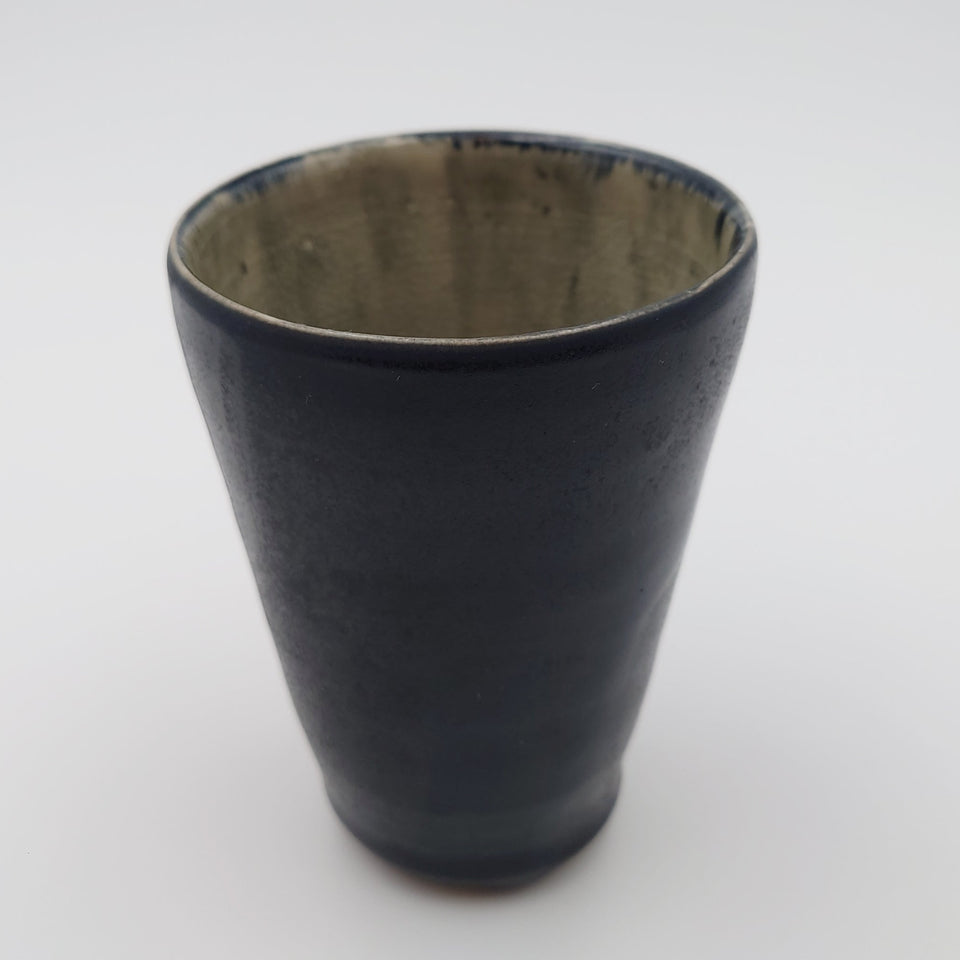 Becher schwarz/grau #1